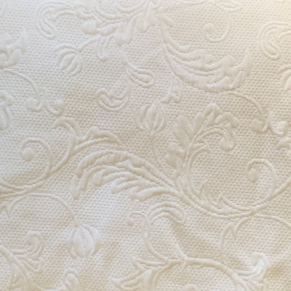 Adolfo Domingue queen size quilts - Picture 6 of 8